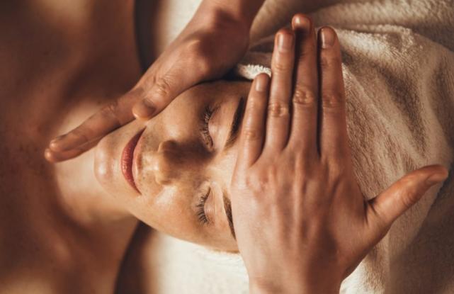 Formation Massage Facial LHL® Gémenos Formation Massage Facial LHL® Gémenos